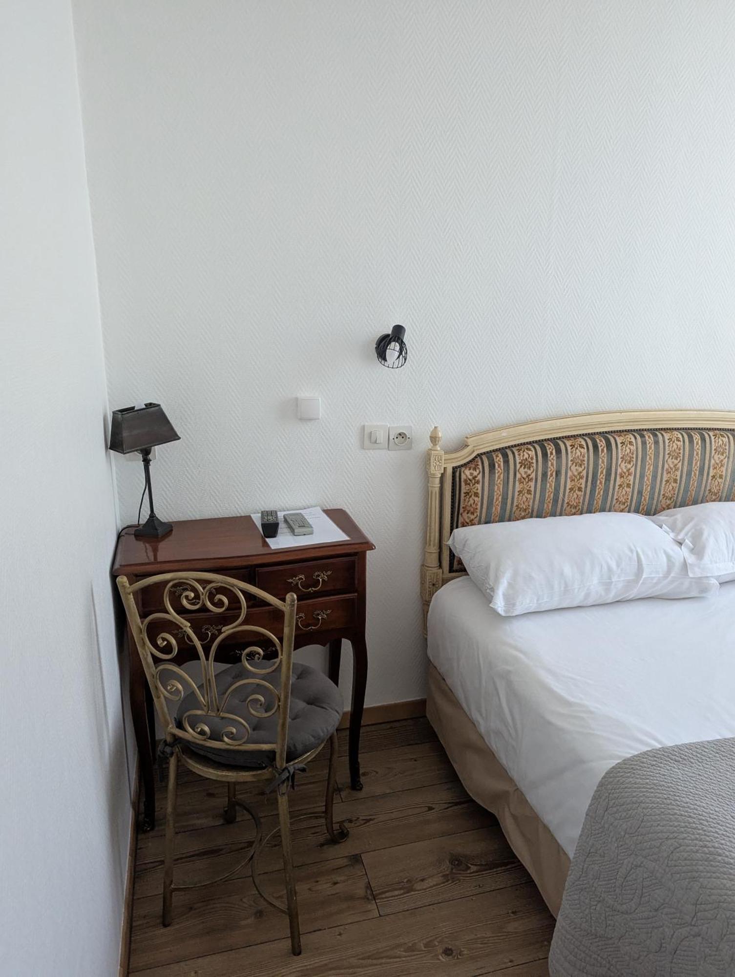 Hotel Du Parc Montélimar الغرفة الصورة